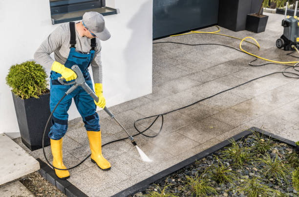 Best Residential Pressure Washing Services  in Combined Locks, WI